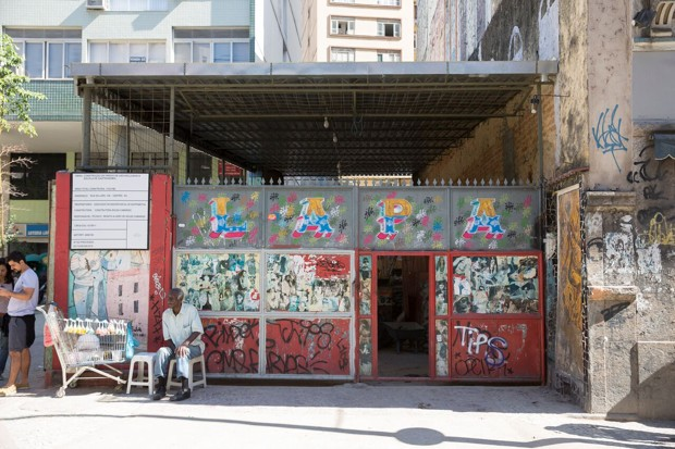 The empty storefront which will become the community food hub. Source: How the Olympic Village Will Feed Favelas, Citylab.com.